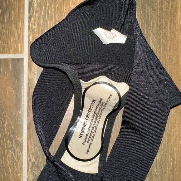 Miss Guided swimsuit - Picture 8 of 8